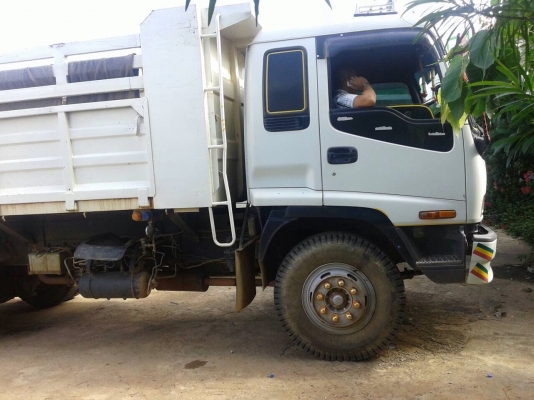 รถสิบล้อ ISUZU ZF 195  EURO 1 ปี 45 ชอบราคาเท่าไรต่อรองกันได้ครับ.