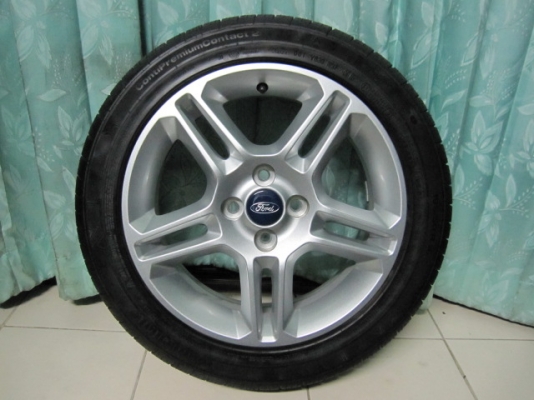 ขายล้อแม็กป้ายแดง Ford Fiesta ตัวท๊อป พร้อมยางขอบ 16