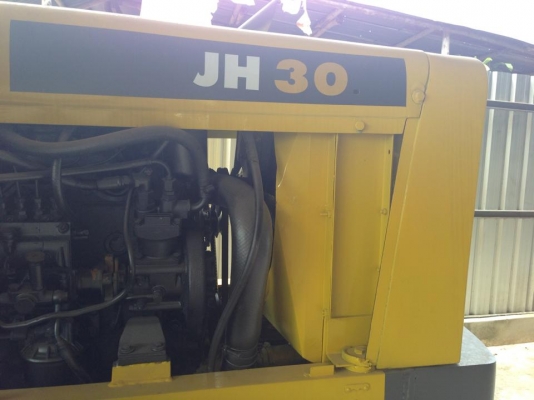 รถตัก KOMATSU JH3013 สวยแรงแห้งสนิท ไฮดรอลิคเร็ว ยางเต็ม ดูรถได้ที่ตัวเมืองชัยภูมิ