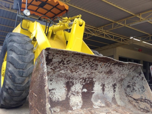 รถตัก KOMATSU JH3013 สวยแรงแห้งสนิท ไฮดรอลิคเร็ว ยางเต็ม ดูรถได้ที่ตัวเมืองชัยภูมิ