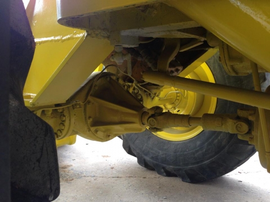 รถตัก KOMATSU JH3013 สวยแรงแห้งสนิท ไฮดรอลิคเร็ว ยางเต็ม ดูรถได้ที่ตัวเมืองชัยภูมิ