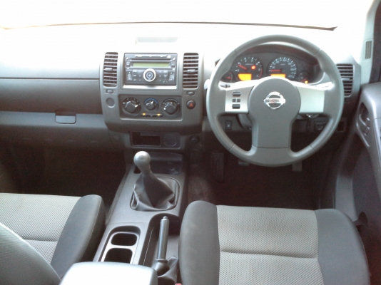 NISSAN NAVARA 4 ประตู 2.5 ปี 2012 NISSAN NAVARA 4 ประตู 2.5 ปี 2012