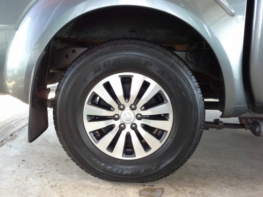 NISSAN NAVARA 4 ประตู 2.5 ปี 2012 NISSAN NAVARA 4 ประตู 2.5 ปี 2012