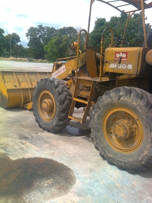 รถตักKOMATSUรุ่น-JH-30Bพร้อมใช้