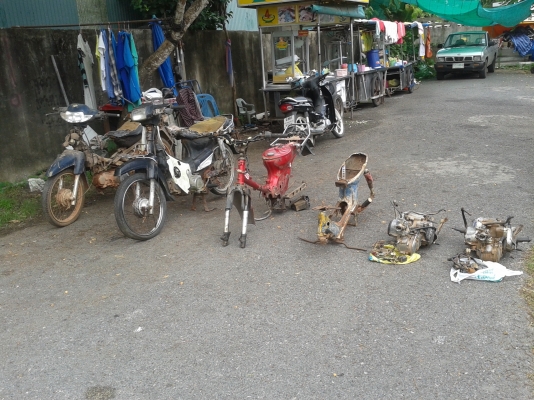 ขายดรีมคุรุ/โคลงชาลี/เครื่องเวฟ125/ดรีม125/เวฟ100มี2เครื่อง