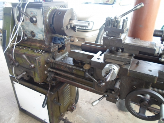เครื่องกลึง  5 ฟุต 3 เพลา เกียร์บล็อก พร้อมใช้งานได้ทันที 69,000