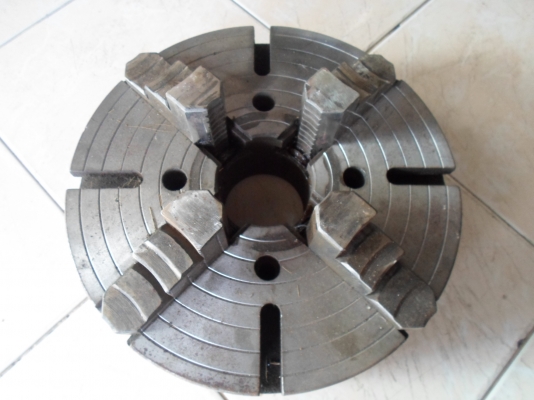 4 จับ แท่นกลึง ขนาด  12  นิ้ว พร้อมใช้ 4,000 จัดส่งให้พร้อม