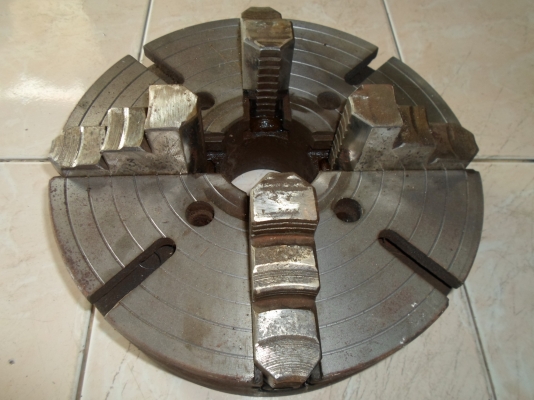 4 จับ แท่นกลึง ขนาด  12  นิ้ว พร้อมใช้ 4,000 จัดส่งให้พร้อม