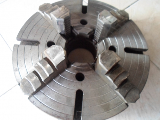 4 จับ แท่นกลึง ขนาด  12  นิ้ว พร้อมใช้ 4,000 จัดส่งให้พร้อม