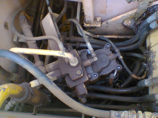 ลดเหลือ  320000  เจ้าของขายเอง kobelco 60 sk03 รถเดิมๆ (ไม่มีเล่ม) ต่อรองได้ 080-1253450