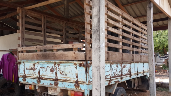 ขาย หกล้อ 74hp บ้านๆ ราคาถูกๆๆ ครับ