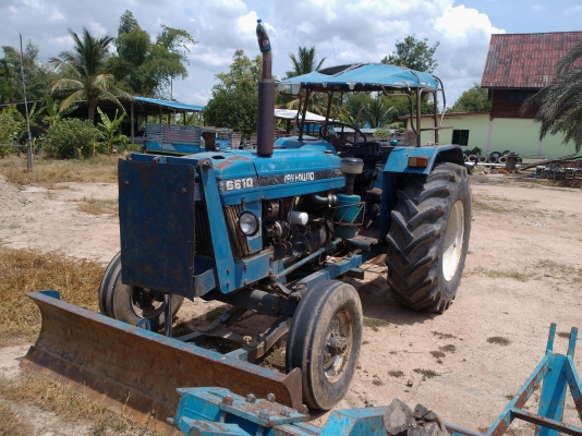 ขายรถไถ ฟอร์ด 6600 หรือ 6700 แรงๆ T5 D5NN 6065H ขายรถไถ ฟอร์ด 6600 หรือ 6700 แรงๆ T5 D5NN 6065H