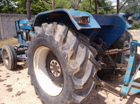 ขายรถไถ ฟอร์ด 6600 หรือ 6700 แรงๆ T5 D5NN 6065H ขายรถไถ ฟอร์ด 6600 หรือ 6700 แรงๆ T5 D5NN 6065H