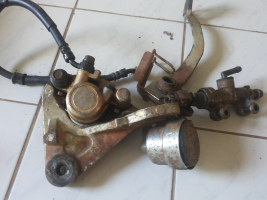 ขายอะไหล่เก่าหลายอย่าง อัน คู่ ละ50บาท