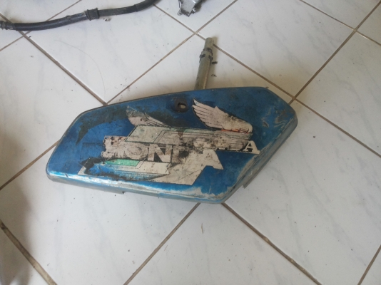 ขายอะไหล่เก่าหลายอย่าง อัน คู่ ละ50บาท