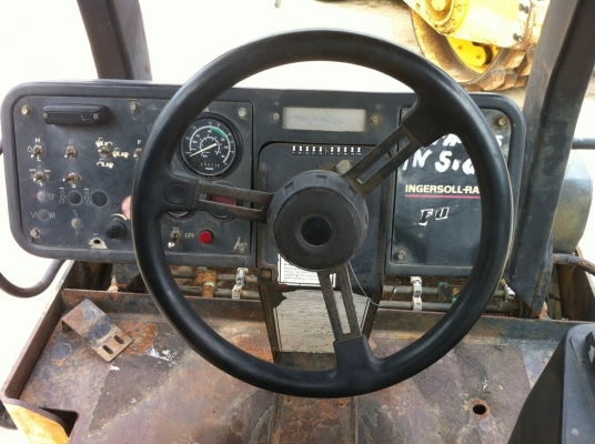 ขายรถบด 7 ตัน Ingersoll Rand DD-70HF นำเข้าจาก USA ไม่เคยใช้งานในไทย สภาพสวย เอกสารครบ
