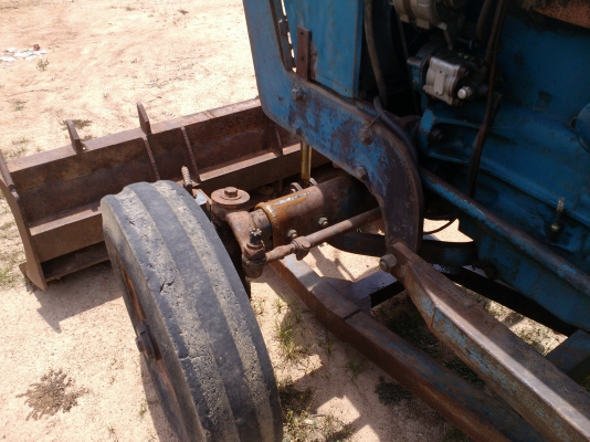 ขายรถไถฟอร์ด 5500 T1 อุปกรณ์ ครบ ขายรถไถฟอร์ด 5500 T1 อุปกรณ์ ครบ