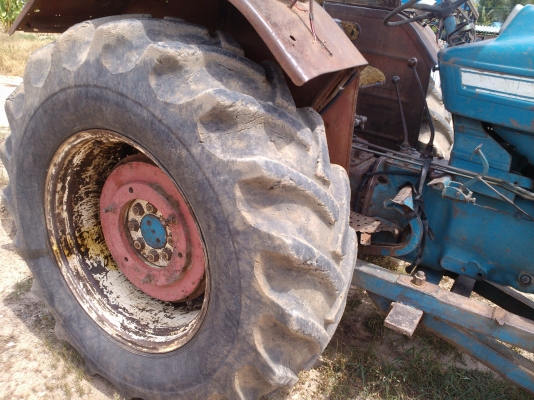 ขายรถไถฟอร์ด 5500 T1 อุปกรณ์ ครบ ขายรถไถฟอร์ด 5500 T1 อุปกรณ์ ครบ