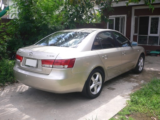 ขายรถ HYUNDAI NEW SONATA 2.4 EXE  ปี 2009 ABS  AIRBAG10ใบ เกียร์ออโต้**---- 385.000----** ติดแก๊สหัวฉีด LPG