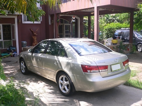 ขายรถ HYUNDAI NEW SONATA 2.4 EXE  ปี 2009 ABS  AIRBAG10ใบ เกียร์ออโต้**---- 385.000----** ติดแก๊สหัวฉีด LPG