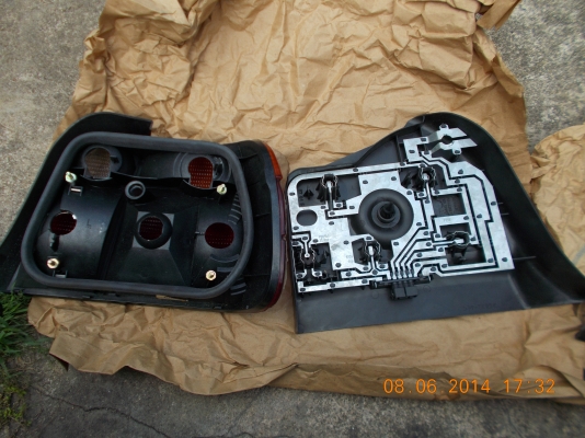 ขายไฟท้าย bmw e36 316i ปูเป้ 2ประตู