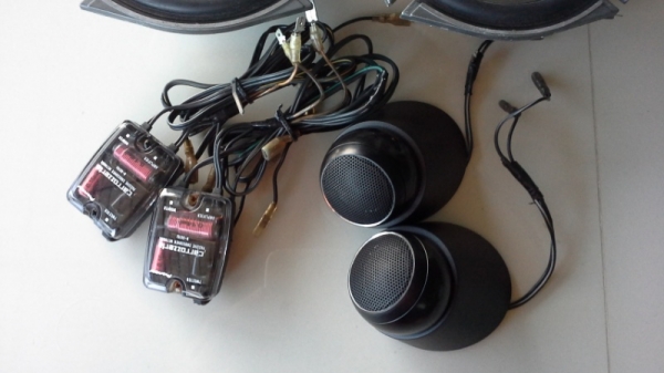 ลำโพง Pionner 6.5" เสียงกลางพร้อมทวิสเตอร์และ Passive ลำโพง Pionner 6.5" เสียงกลางพร้อมทวิสเตอร์และ Passive