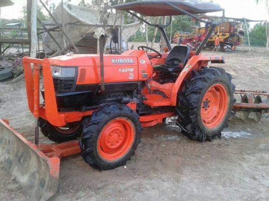 ขายรถไถ KUBOTA 45 แรง 1500 ชั่วโมง
