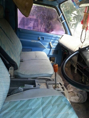 รถอีซูซุ 6 ล้อ รั้ว  ( ไม่ดั้ม ) NPR 115 แรงม้า. ปี 54   ( รถประกอบ )  สนใจติดต่อ 081 - 6079515