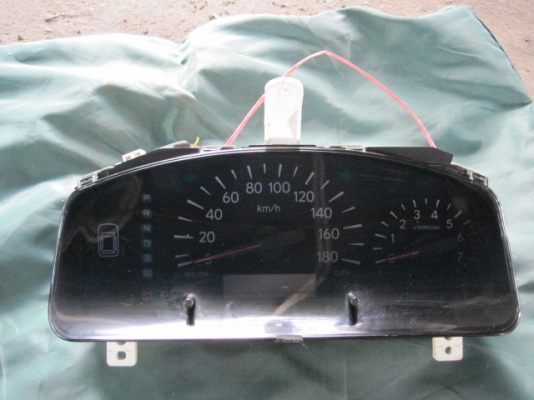 เรือนไมล์เข็ม หลายรุ่น ตัวละ 1800