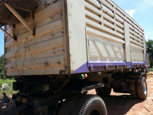 รถอีซุซุ 10 ล้อดั้ม 300 แรงม้า. ปี 53  ( ขายแม่ , ลูก )  , ( รถวิ่ง 3xx,xxx กม. )   สนใจติดต่อ 081 - 6079515