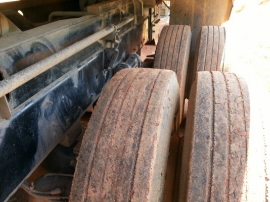 รถอีซุซุ 10 ล้อดั้ม 300 แรงม้า. ปี 53  ( ขายแม่ , ลูก )  , ( รถวิ่ง 3xx,xxx กม. )   สนใจติดต่อ 081 - 6079515