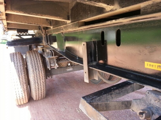 รถอีซุซุ 10 ล้อดั้ม 300 แรงม้า. ปี 53  ( ขายแม่ , ลูก )  , ( รถวิ่ง 3xx,xxx กม. )   สนใจติดต่อ 081 - 6079515