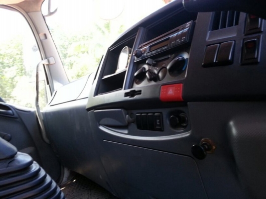 รถอีซุซุ 10 ล้อดั้ม 300 แรงม้า. ปี 53  ( ขายแม่ , ลูก )  , ( รถวิ่ง 3xx,xxx กม. )   สนใจติดต่อ 081 - 6079515