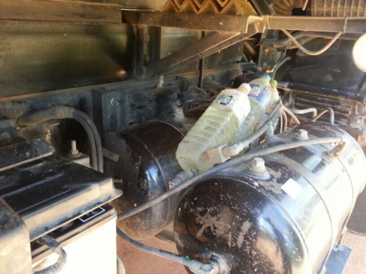 รถอีซุซุ 10 ล้อดั้ม 300 แรงม้า. ปี 53  ( ขายแม่ , ลูก )  , ( รถวิ่ง 3xx,xxx กม. )   สนใจติดต่อ 081 - 6079515