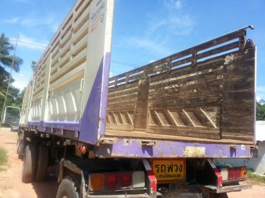 รถอีซุซุ 10 ล้อดั้ม 300 แรงม้า. ปี 53  ( ขายแม่ , ลูก )  , ( รถวิ่ง 3xx,xxx กม. )   สนใจติดต่อ 081 - 6079515