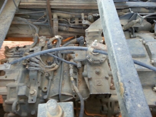 รถอีซุซุ 10 ล้อดั้ม 300 แรงม้า. ปี 53  ( ขายแม่ , ลูก )  , ( รถวิ่ง 3xx,xxx กม. )   สนใจติดต่อ 081 - 6079515