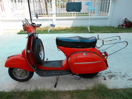 บ่องตงขาย vespa หัวเหลี่ยม 150 sprint หมายเลขโครงอิตาลีแท้