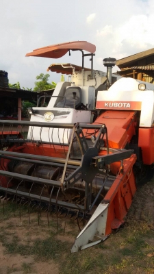 ขายรถเกี่ยวพร้อมพ่วงลาก329000 บาทเท่านั้น