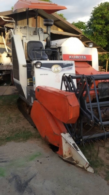 ขายรถเกี่ยวพร้อมพ่วงลาก329000 บาทเท่านั้น