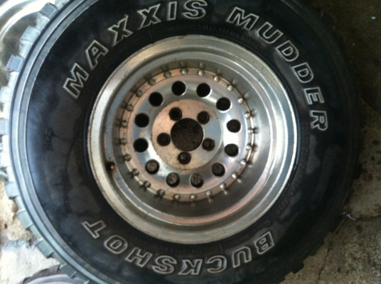 ล้อแม็ค หยดน้ำ หมุดครบ ขอบ 15 กว้าง 10 นิ้ว แม็กแท้ ทั้ง 4 ล้อ ล้อแม็ค หยดน้ำ หมุดครบ ขอบ 15 กว้าง 10 นิ้ว แม็กแท้ ทั้ง 4 ล้อ