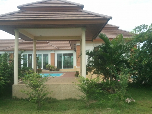 ขายบ้านพร้อมอยู่อาศัยสระว่ายน้ำ