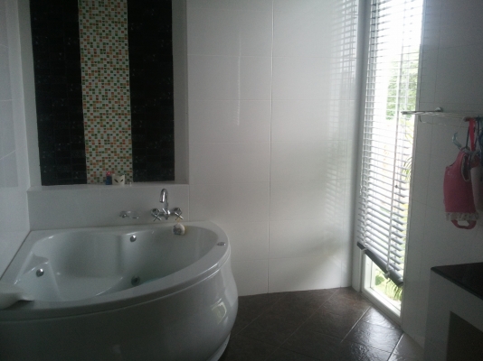 ขายบ้านพร้อมอยู่อาศัยสระว่ายน้ำ