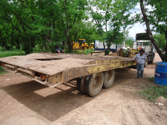 ขายหางโลว์เบสเหล็กสภาพดียาว12เมตร2เพลาไมมีทะเบืยน