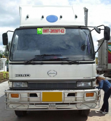 ขาย 2 คัน รถบรรทุก 10 ล้อ 1 เพลา ตู้เปียก  HINO