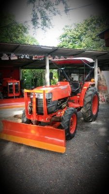 รถสวยพร้อมใช้ ชั่วโมงทำงานน้อย L4508 ใบดันหน้า  พร้อมลุยงานได้ทันทีครับ