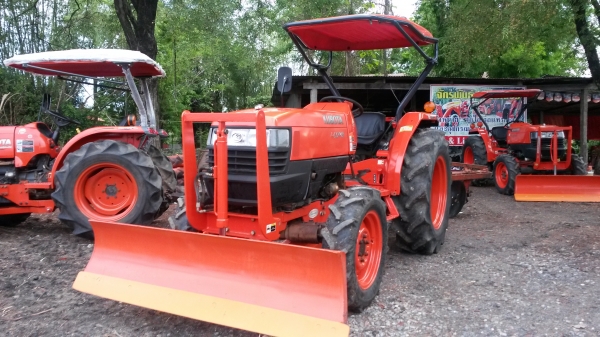 รถสวยพร้อมใช้ ชั่วโมงทำงานน้อย L4508 ใบดันหน้า  พร้อมลุยงานได้ทันทีครับ