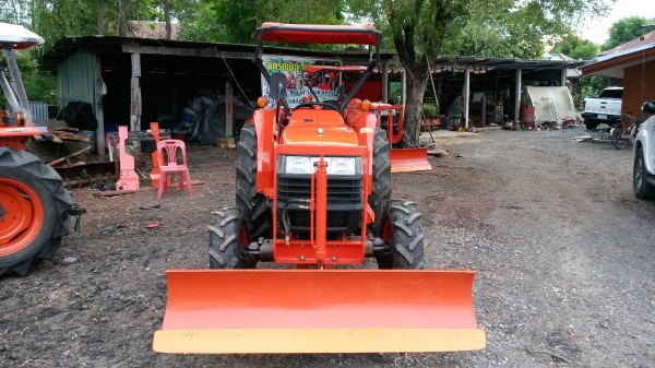 รถสวยพร้อมใช้ ชั่วโมงทำงานน้อย L4508 ใบดันหน้า  พร้อมลุยงานได้ทันทีครับ