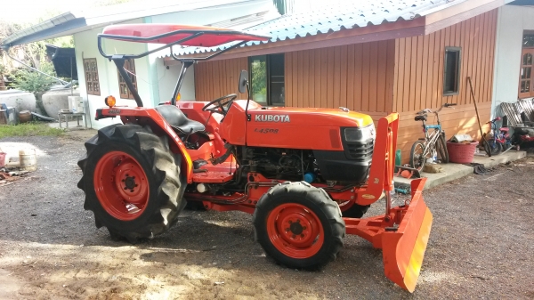 รถสวยพร้อมใช้ ชั่วโมงทำงานน้อย L4508 ใบดันหน้า  พร้อมลุยงานได้ทันทีครับ