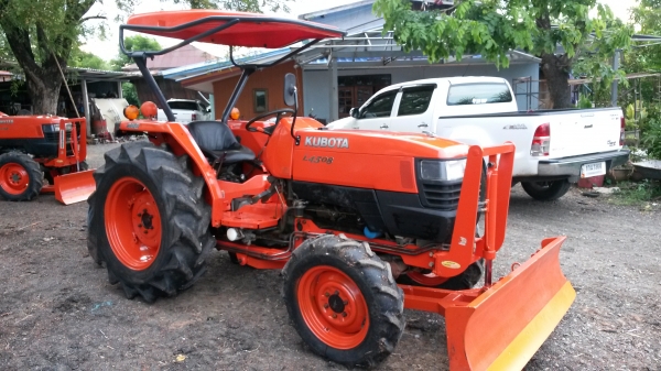 รถสวยพร้อมใช้ ชั่วโมงทำงานน้อย L4508 ใบดันหน้า  พร้อมลุยงานได้ทันทีครับ