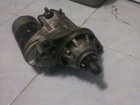 ขายไดสตาร์ท 24 v สำหรับเครื่องดีเซล 6สูป  ขายเหมา 3 ตัว  5000 บาท  ใช้งานได้ปกติ